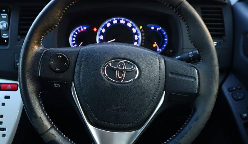 Toyota Isis Plantana