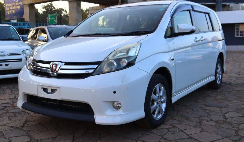 Toyota Isis Plantana