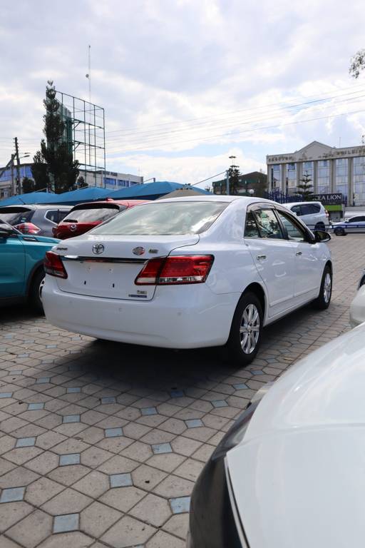 Toyota Premio