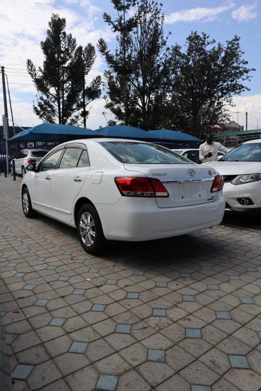 Toyota Premio