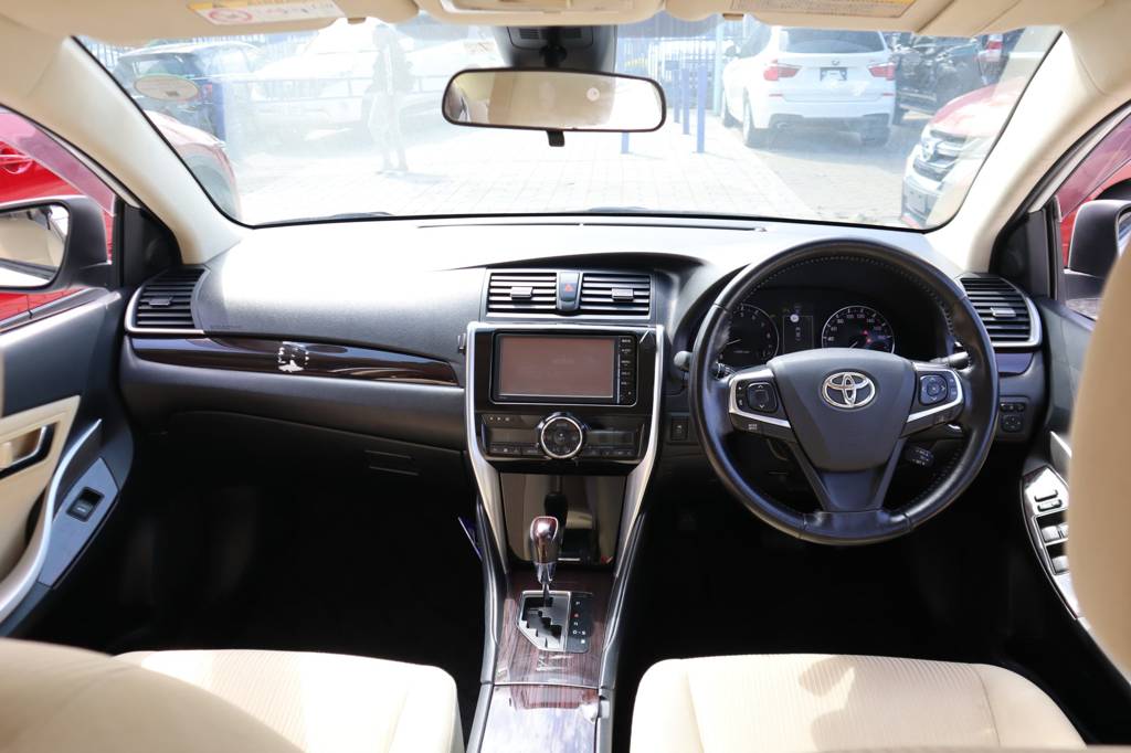 Toyota Premio