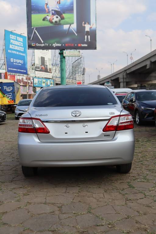 Toyota Premio