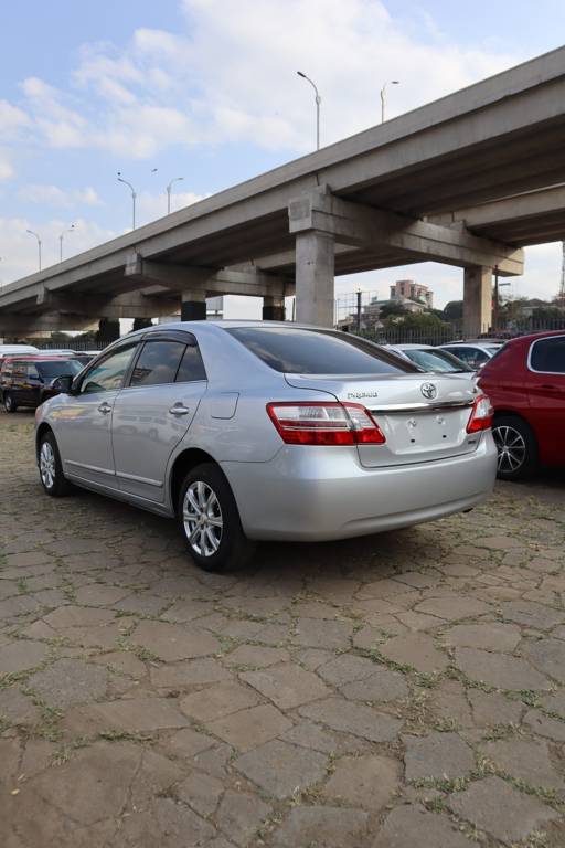 Toyota Premio