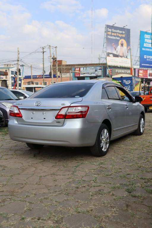 Toyota Premio