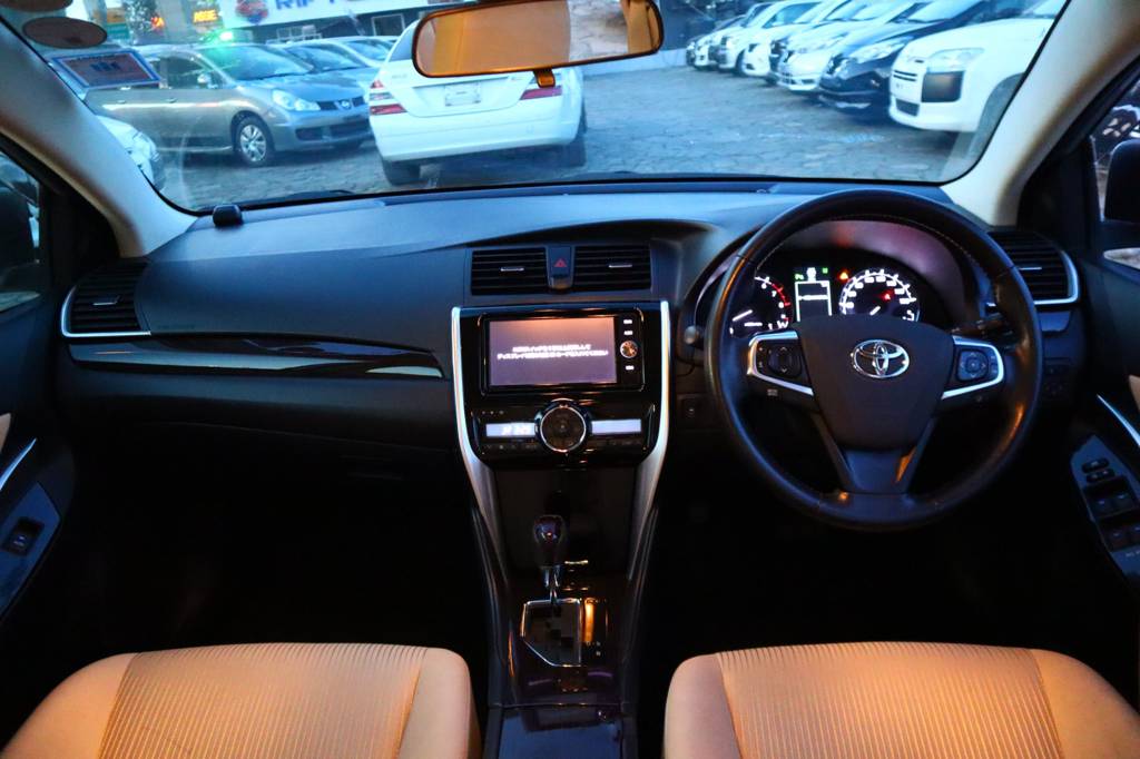 Toyota Premio