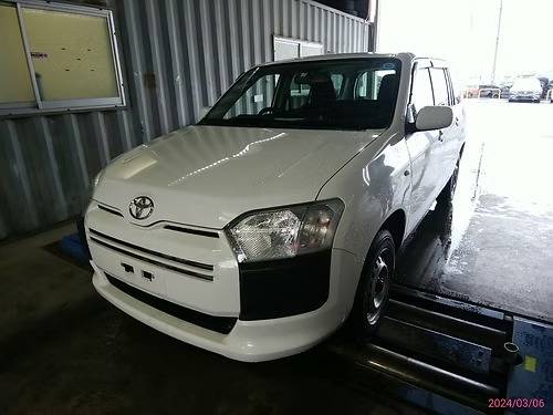 TOYOTA PROBOX 2018