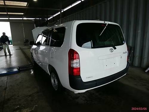 TOYOTA PROBOX 2018