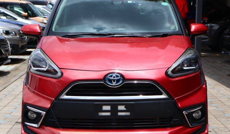 Toyota Sienta Hybrid