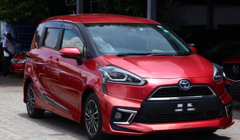 Toyota Sienta Hybrid