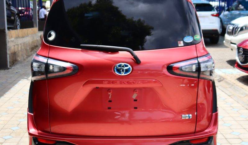 Toyota Sienta Hybrid